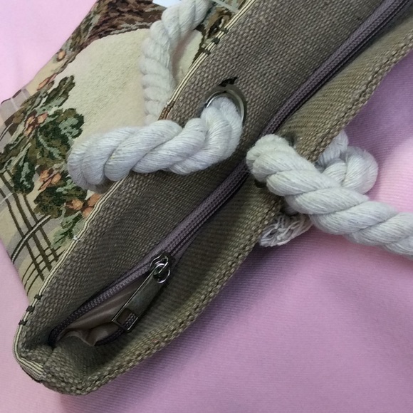 FINAL SALE PRICE Brand New Large Zipper Top Buck Tote Bag - Picture 4 of 5